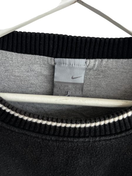 90s Embroided Swoosh Black Sweatshirt - Image 2
