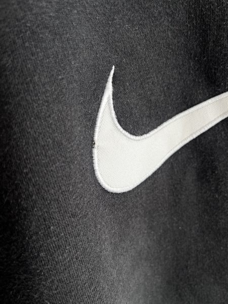90s Embroided Swoosh Black Sweatshirt - Image 4