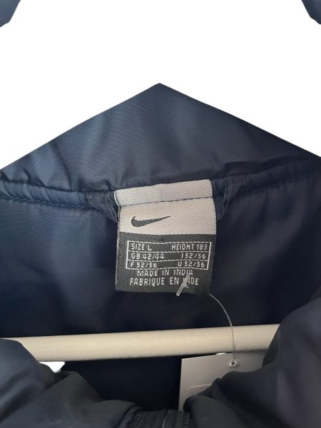 00s Nike Padded Black Jacket - Image 2